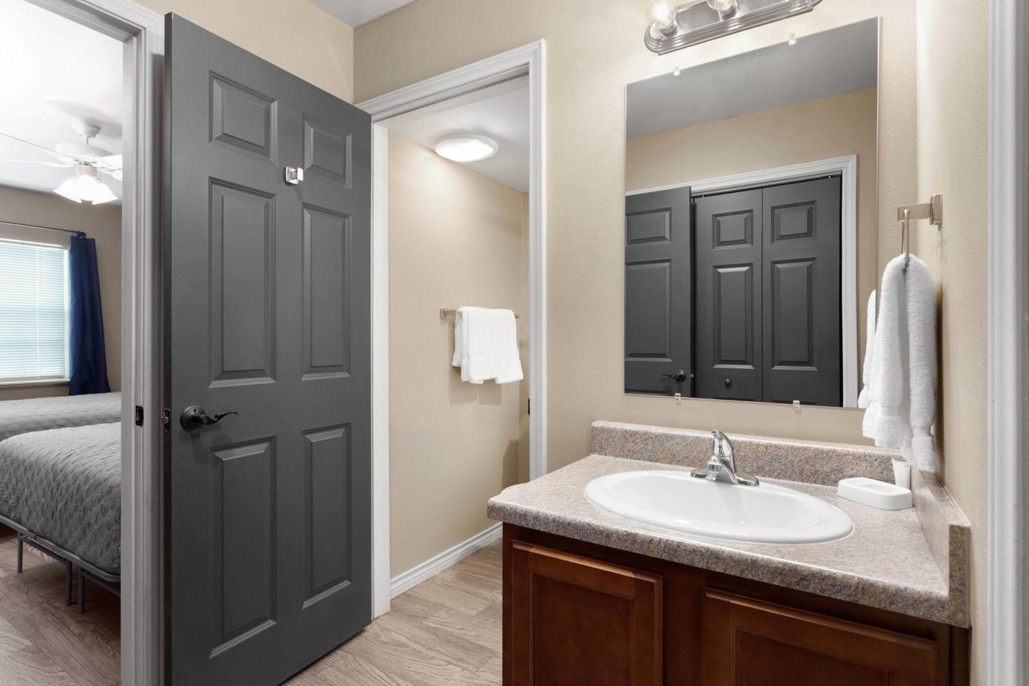 Eagle'S Den Suites Andrews A Travelodge By Wyndham Екстер'єр фото